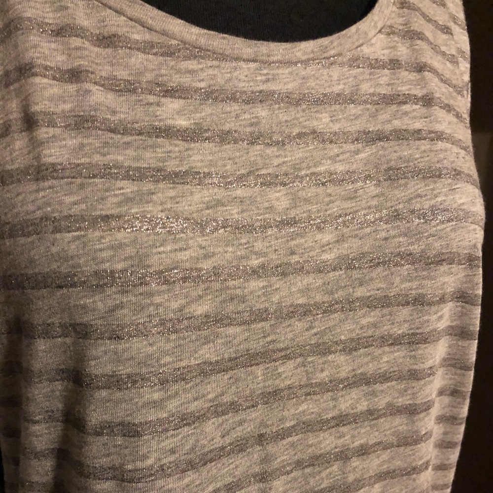 Gap Long Sleeve Tee - Picture 2 of 8